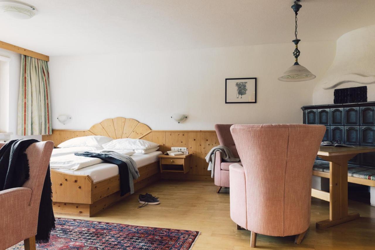 Hotel Jaegerhof Zams Eksteriør bilde
