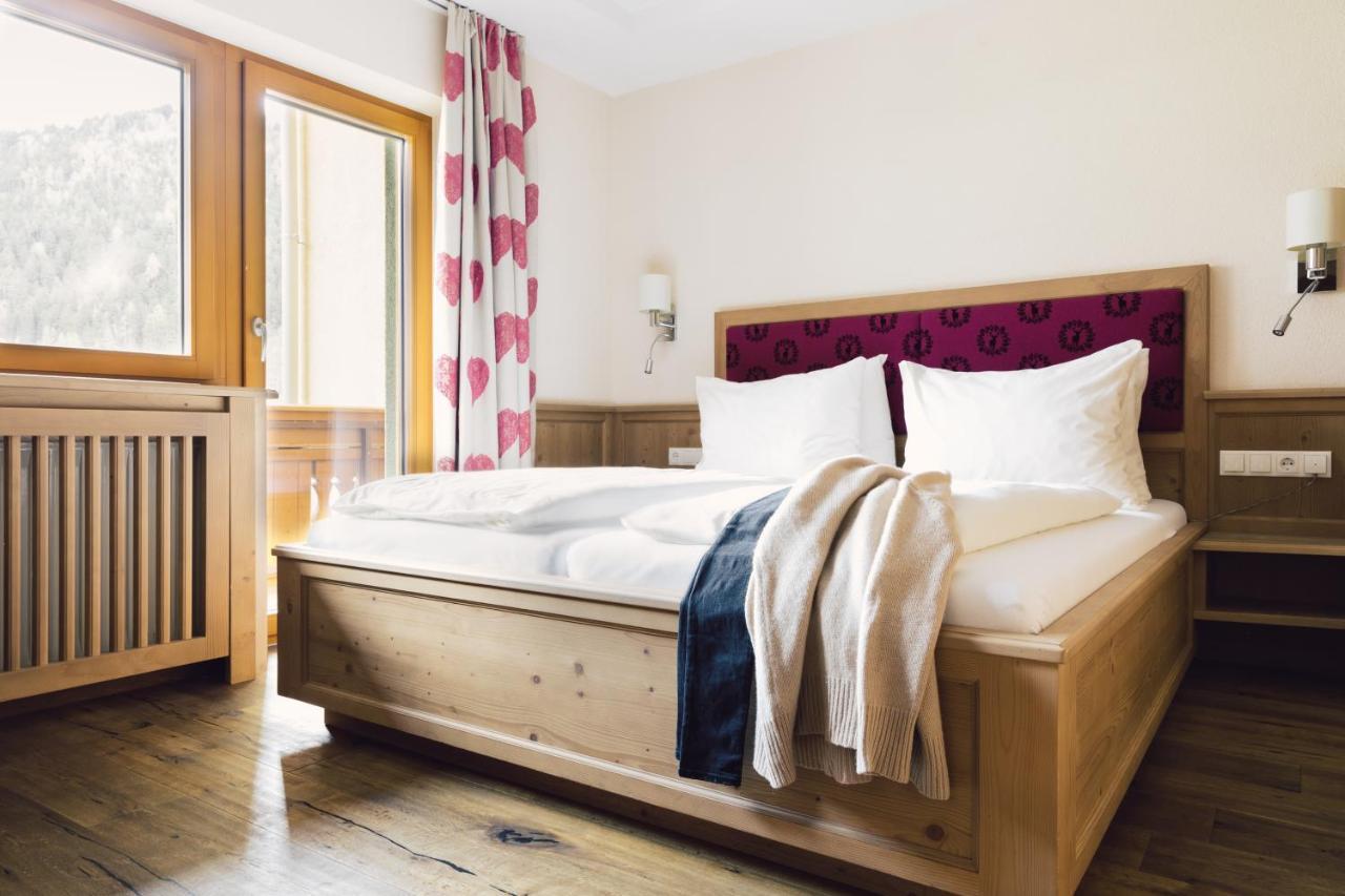 Hotel Jaegerhof Zams Eksteriør bilde