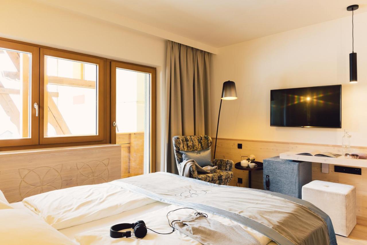 Hotel Jaegerhof Zams Eksteriør bilde